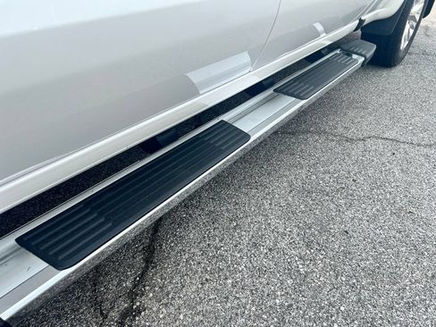 Used 2019 Chevrolet Silverado 1500 LTZ w/ LTZ Plus Package AWD/4WD image 16