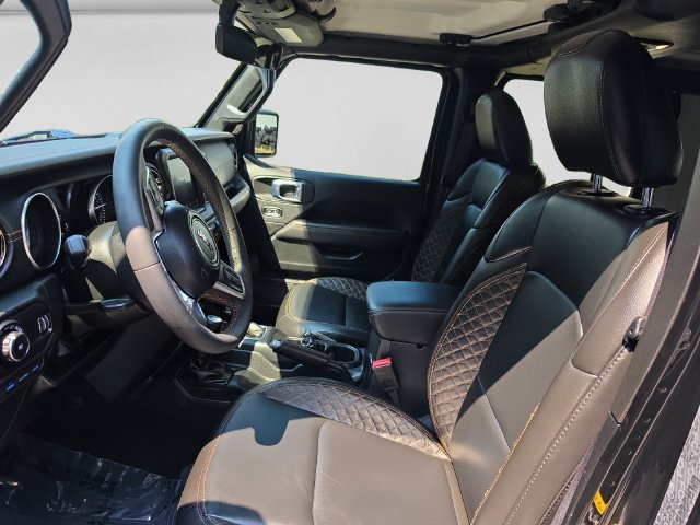 Used 2023 Jeep Wrangler Unlimited Sahara AWD/4WD image 10
