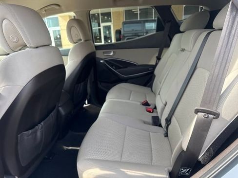 Used 2018 Hyundai Santa Fe Sport w/ 2.4L Value Package 02 image 19