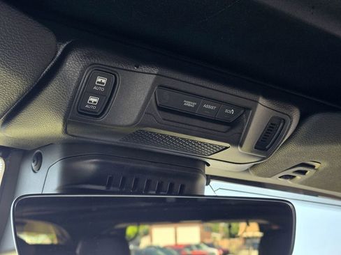 Used 2024 Jeep Wrangler Unlimited Rubicon image 40