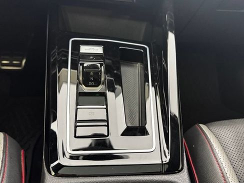 Used 2023 Volkswagen GTI Autobahn FWD image 28