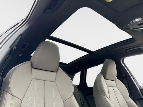 Used 2025 Audi Q5 Premium Plus w/ Premium Plus image 11