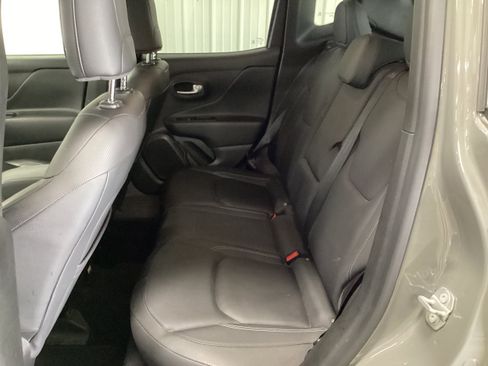 Used 2022 Jeep Renegade Limited AWD/4WD image 30