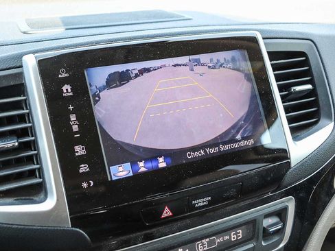 Used 2017 Honda Pilot Touring image 23