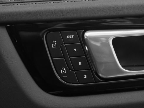 Used 2023 Porsche Cayenne GTS image 26