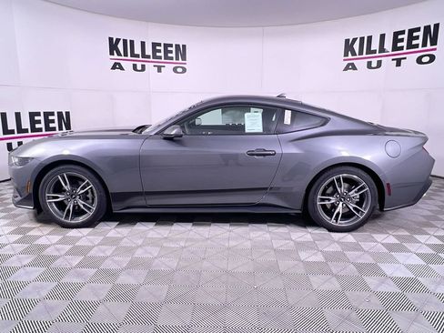 New 2025 Ford Mustang Coupe image 4