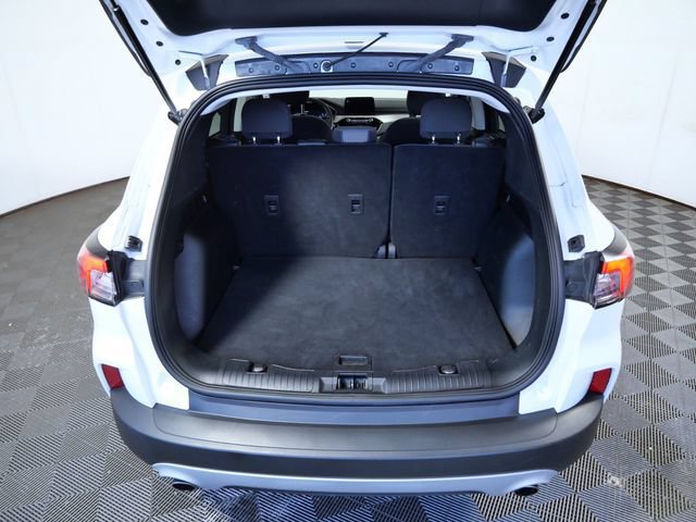 Certified 2022 Ford Escape SE w/ Cold Weather Package FWD image 8