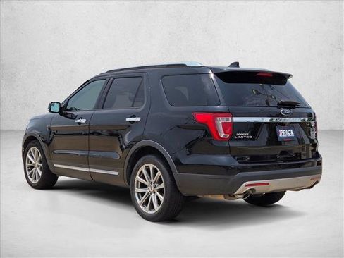 Used 2017 Ford Explorer Limited FWD image 4