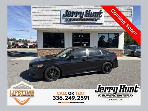 Used 2023 Honda Civic Sport image 1