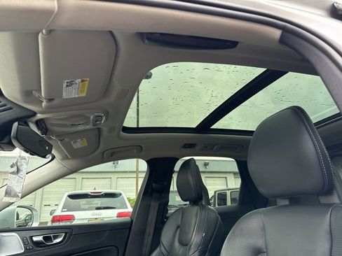 Used 2018 Volvo XC60 T6 Inscription w/ Luxury Seat Package image 31