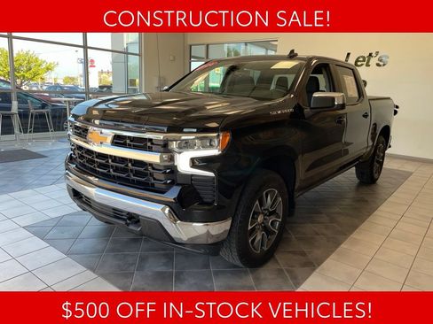 Used 2024 Chevrolet Silverado 1500 LT AWD/4WD image 2