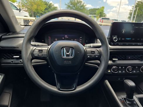 Used 2025 Honda Accord SE image 20