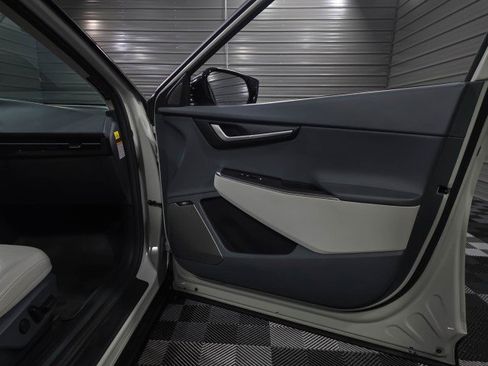 Used 2022 Kia EV6 Wind image 32