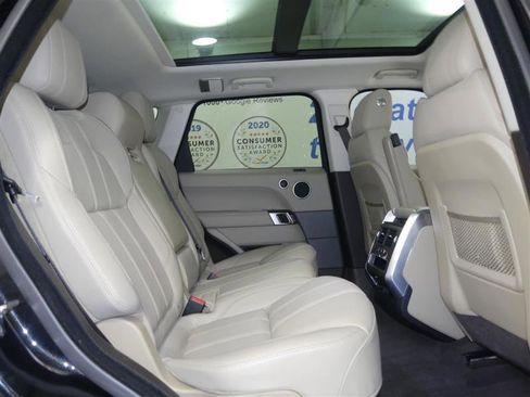 Used 2016 Land Rover Range Rover Sport HSE image 22