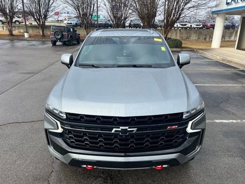 Used 2024 Chevrolet Suburban Z71 w/ Luxury Package image 10