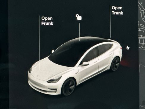 Used 2018 Tesla Model 3 Long Range image 18