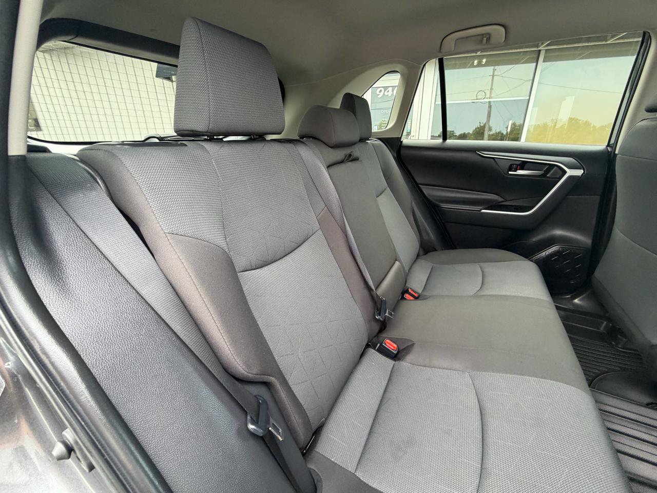 Used 2025 Toyota RAV4 XLE AWD/4WD image 26