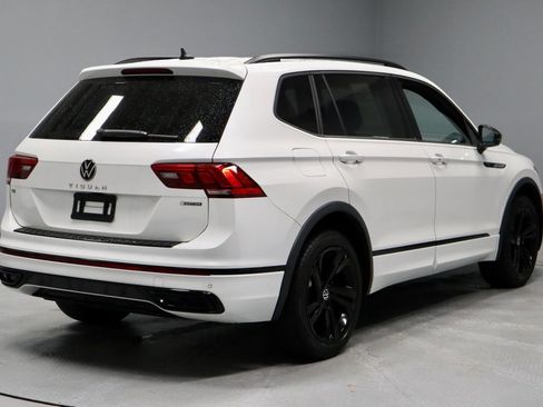 Used 2023 Volkswagen Tiguan SE R-Line AWD/4WD image 10