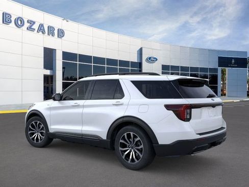New 2026 Ford Explorer ST-Line image 4