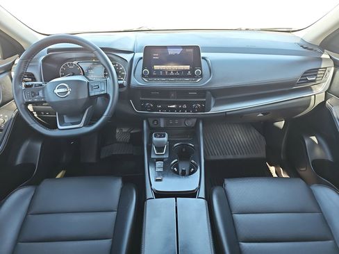 Certified 2025 Nissan Rogue SV w/ SV Premium Package image 9