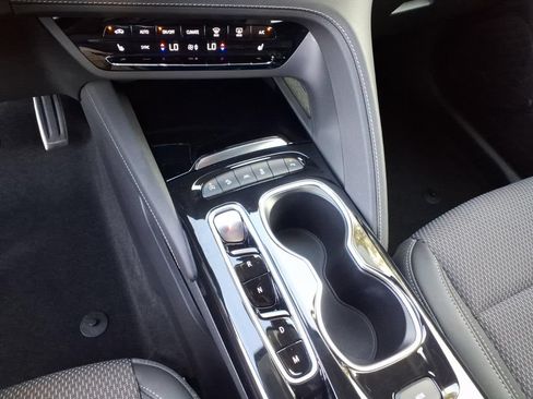 Certified 2023 Buick Envision Preferred w/ Sport Touring Package AWD/4WD image 23