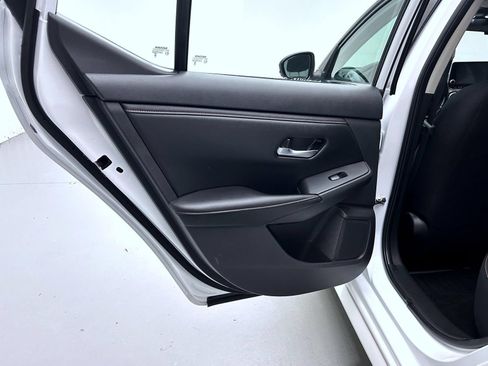 Certified 2023 Nissan Sentra SR w/ Midnight Edition Package FWD image 20