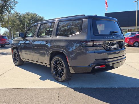 Used 2024 Jeep Grand Wagoneer Series III w/ Quick Order Packagew 28T AWD/4WD image 6