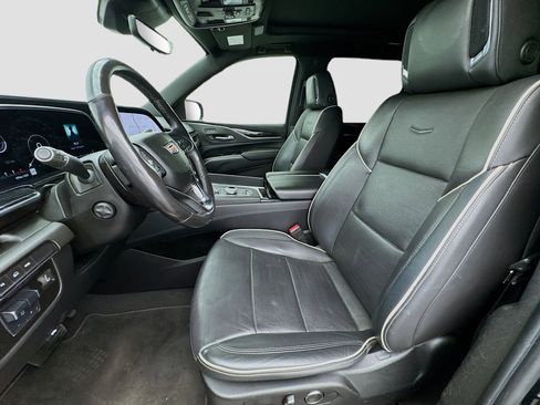 Used 2021 Cadillac Escalade ESV Sport image 13