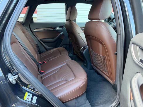 Used 2017 Audi Q3 2.0T Prestige w/ Prestige Package AWD/4WD image 31