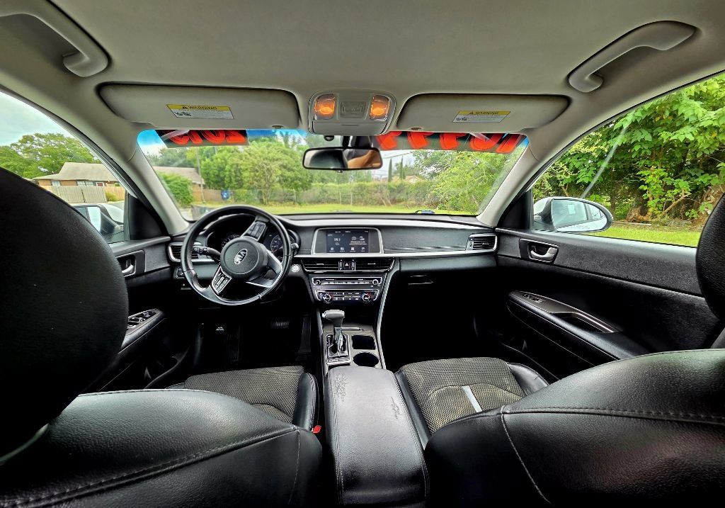 Used 2019 Kia Optima S FWD image 10