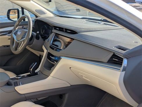 Used 2022 Cadillac XT5 Premium Luxury image 36