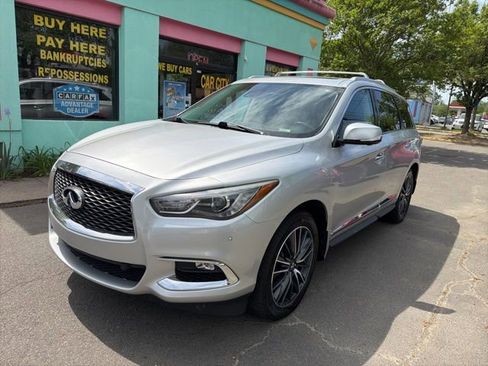 Used 2019 INFINITI QX60 Luxe w/ Sensory Package image 3