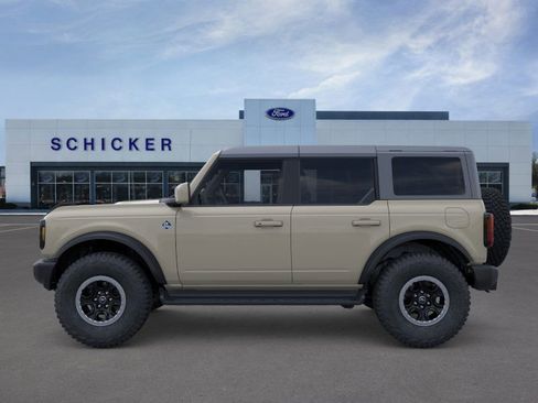 New 2025 Ford Bronco Outer Banks w/ Sasquatch Package AWD/4WD image 3