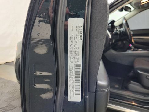 Used 2020 Dodge Durango SXT image 33