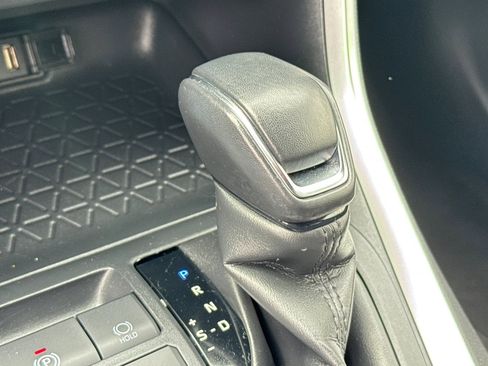 Used 2022 Toyota RAV4 SE AWD/4WD image 21