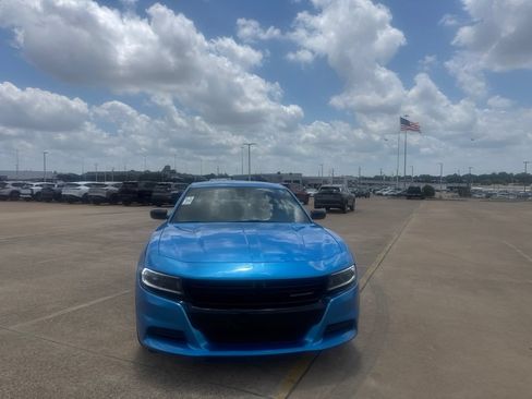 Used 2023 Dodge Charger SXT w/ Blacktop Package RWD image 4
