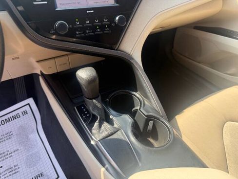 Used 2020 Toyota Camry LE w/ Carpet Mat Package FWD image 14