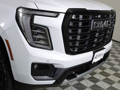 Used 2026 GMC Yukon Denali Ultimate AWD/4WD image 48