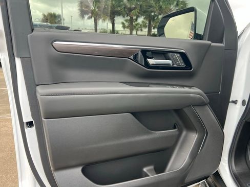 New 2026 Chevrolet Tahoe LT RWD image 25