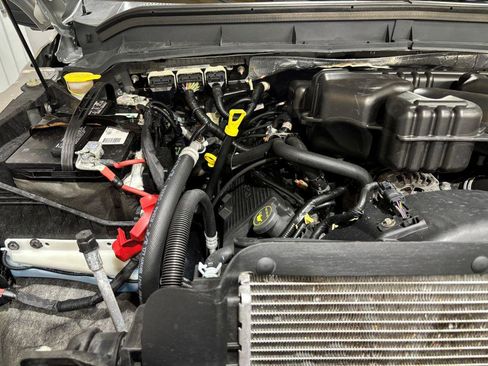 Used 2016 Ford F250 XLT AWD/4WD image 23
