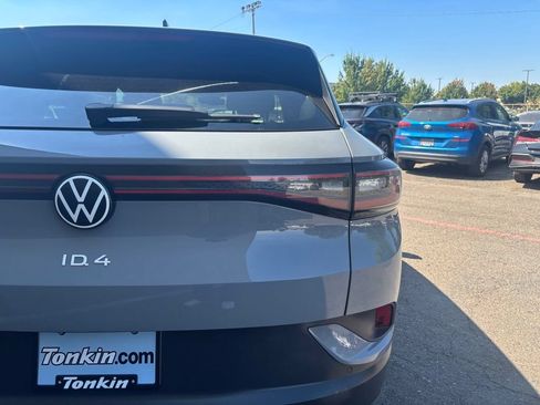 Used 2022 Volkswagen ID.4 Pro AWD/4WD image 6