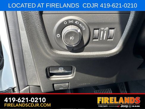 New 2026 Jeep Grand Cherokee L Limited AWD/4WD image 16