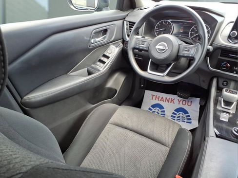 Used 2024 Nissan Rogue SV AWD/4WD image 18
