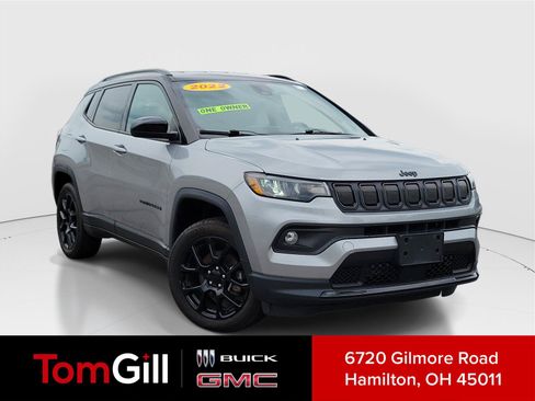 Used 2022 Jeep Compass Latitude w/ Convenience Group AWD/4WD image 1