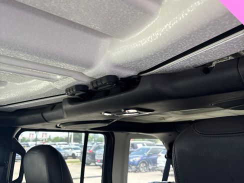 Used 2020 Jeep Wrangler Unlimited Sport AWD/4WD image 18