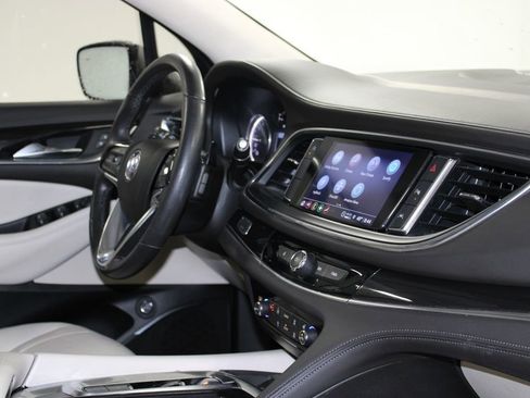 Used 2024 Buick Enclave Essence w/ Sport Touring Edition image 31