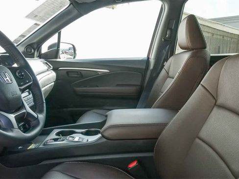 Used 2024 Honda Passport EX-L image 16