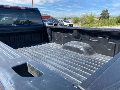 Used 2021 GMC Sierra 2500 SLE w/ X31 Off-Road Package AWD/4WD image 38