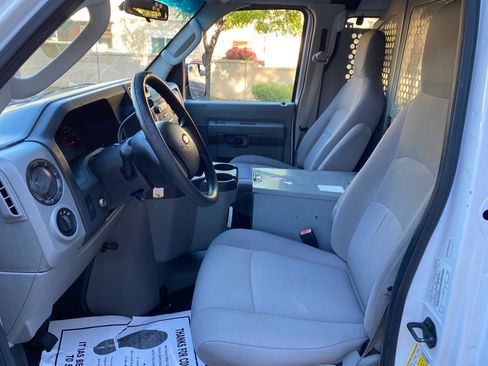 Used 2013 Ford E-250 and Econoline 250 w/ PWR Group image 31