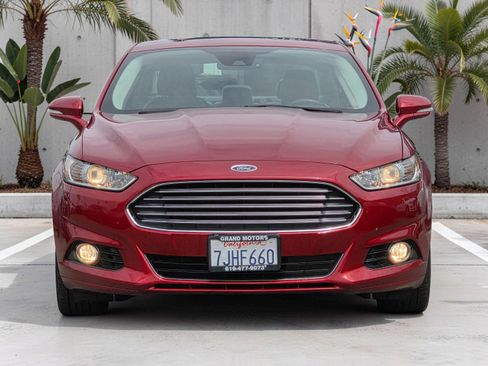 Used 2015 Ford Fusion Energi Titanium w/ Driver Assist Package FWD image 3